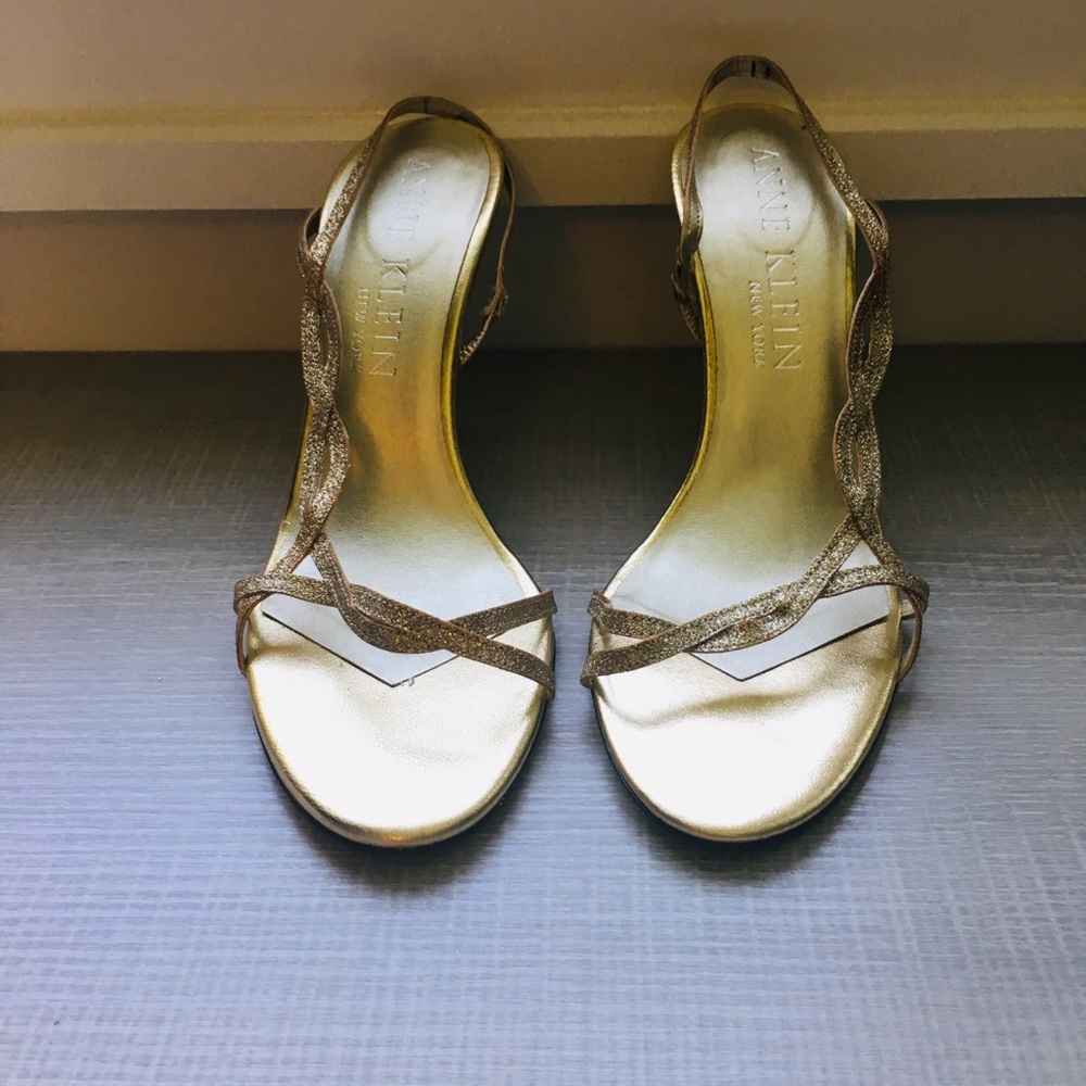 ANNE KLEIN Platinum Glitter Strappy Evening Shoes
